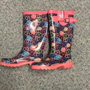 CAPELLI PEACE SIGN RAIN BOOTS